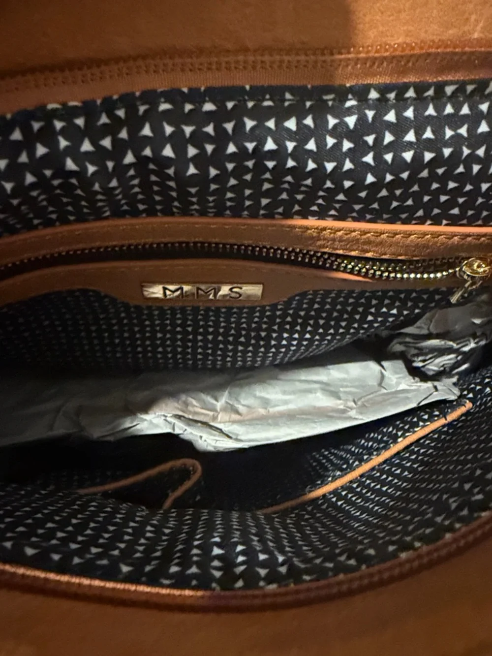 MMS Design Studio Vegan Leather Convertible Bag - Picture 8 of 9